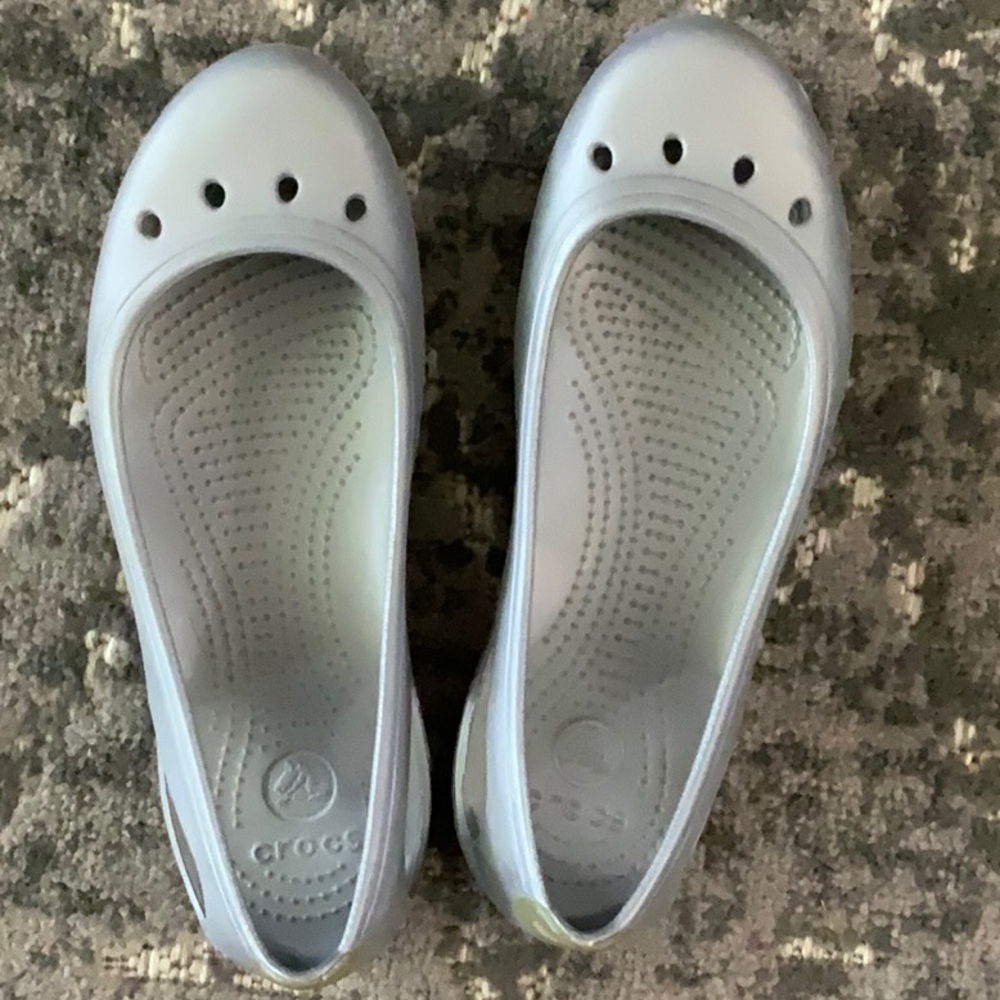 CROCS Gray Flats with Ventilation Holes and Textured Footbed